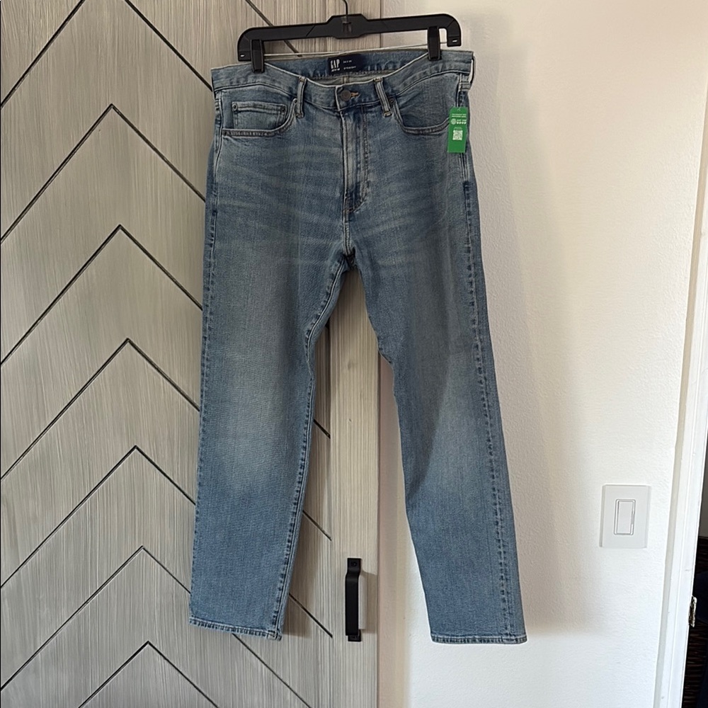 GAP Women's Light Blue Straight Leg Jeans
